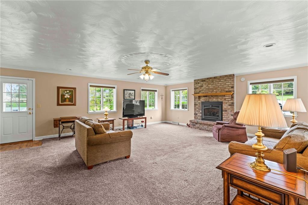 152 Sugar Run Road Waynesburg, PA 15370 - Photo 9 of 38 Gallery Image 9