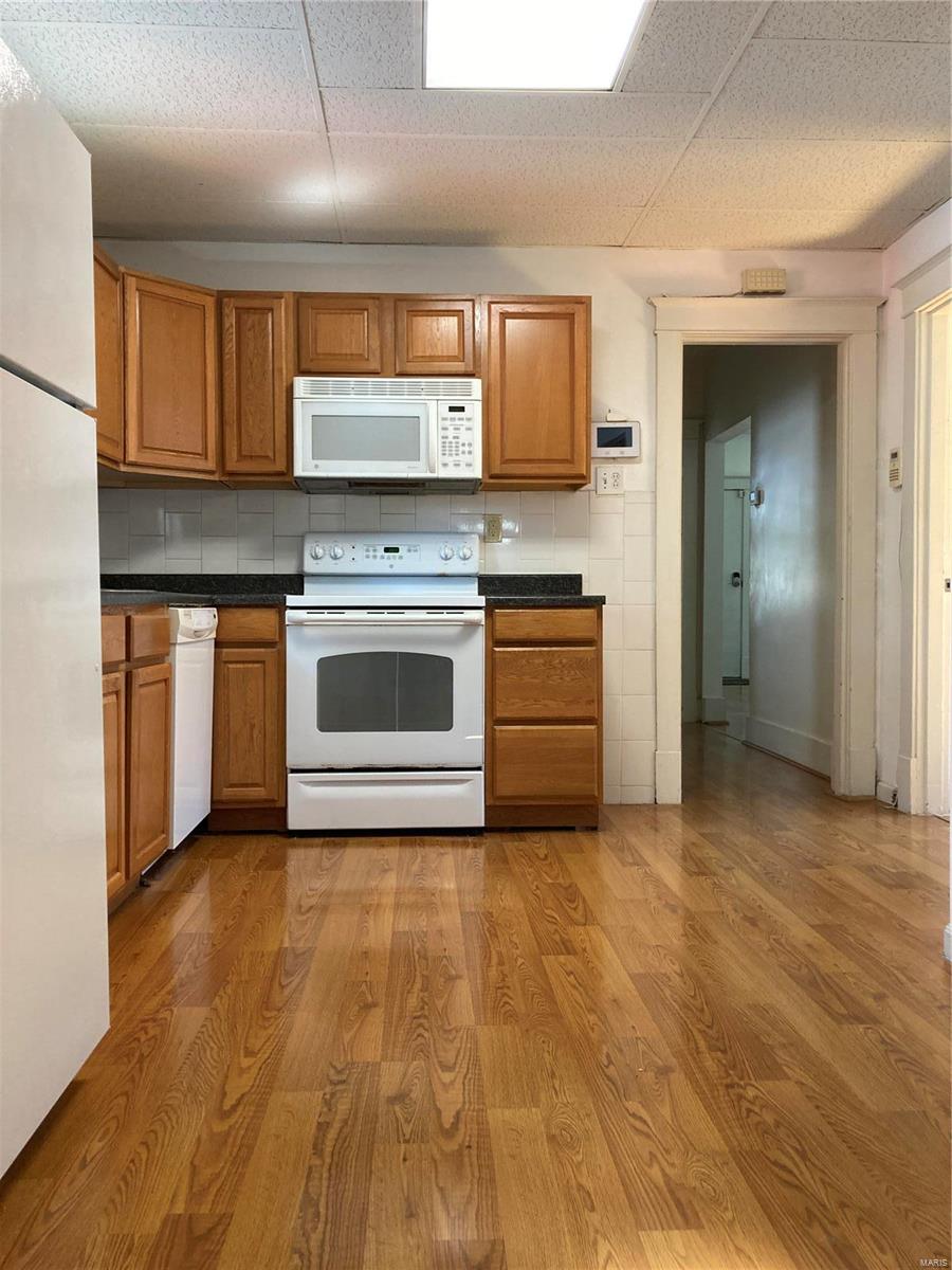 4934 Heege Road St. Louis, MO 63123 - Photo 16 of 42 Gallery Image 16