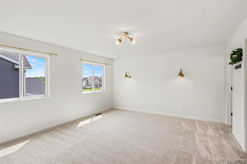 1288 Weatherstone Lane Howell, MI 48843 - Photo 10 of 30