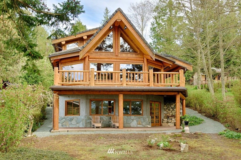 5138 West Shore Road Anacortes, WA 98221 - Photo 1 of 24 Gallery Image 1