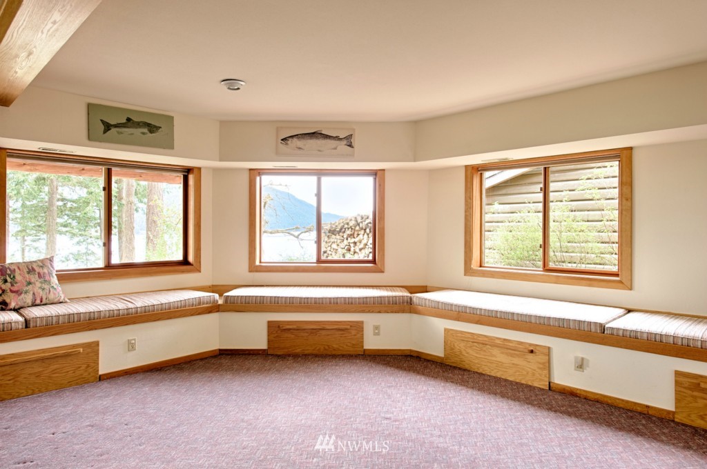 5138 West Shore Road Anacortes, WA 98221 - Photo 12 of 24 Gallery Image 12