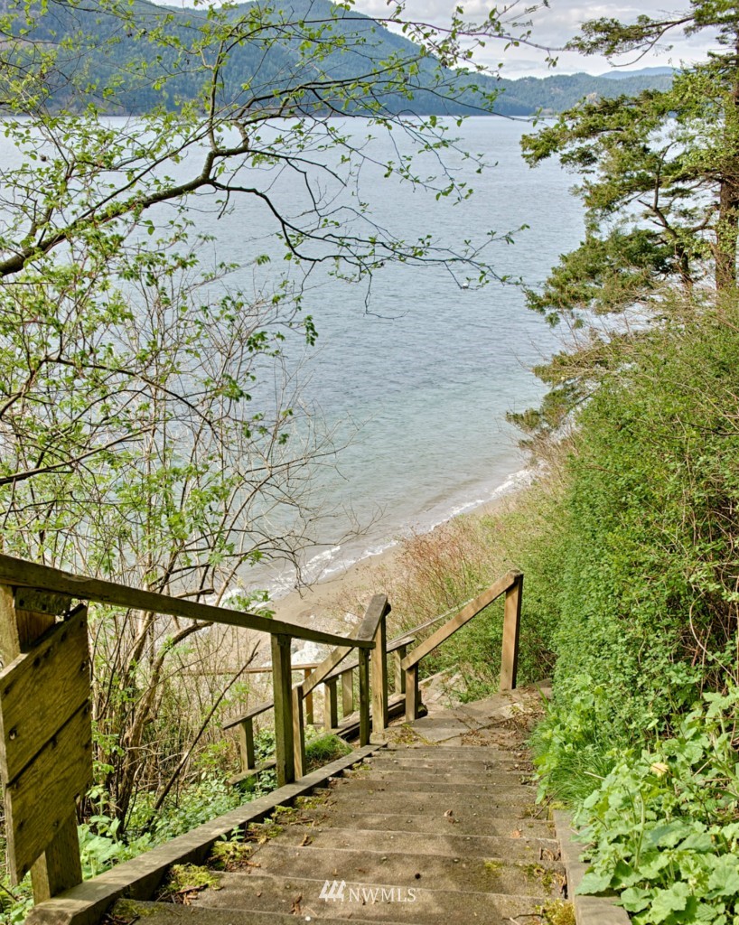 5138 West Shore Road Anacortes, WA 98221 - Photo 23 of 24 Gallery Image 23