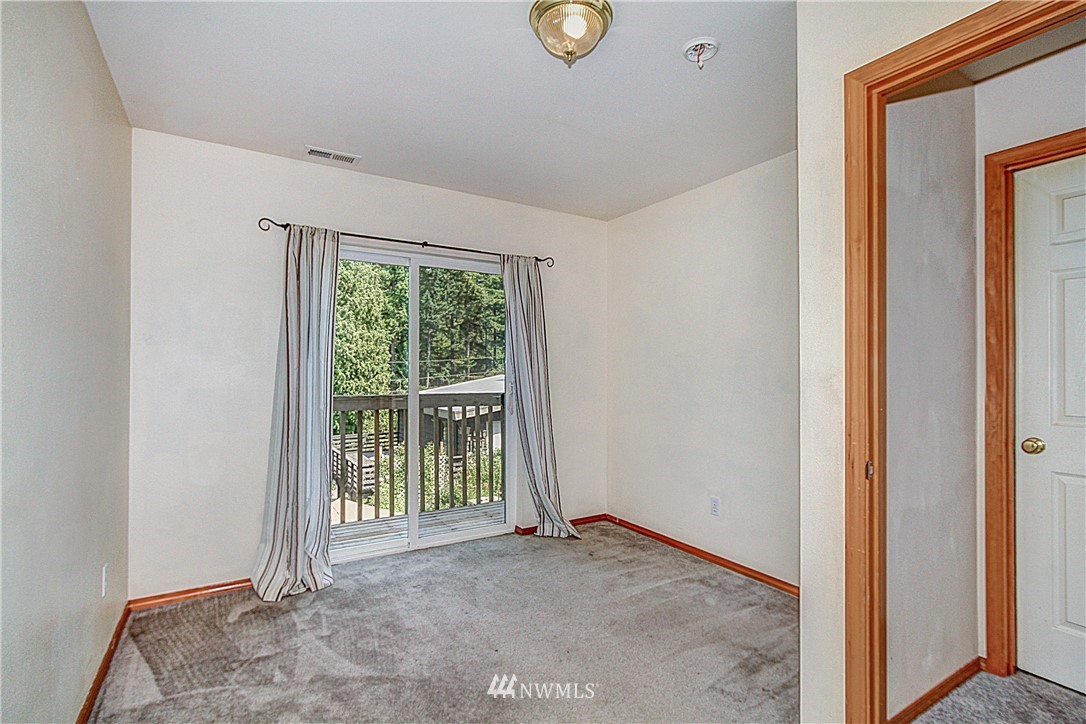 6907 174th Street Southwest Edmonds, WA 98026 - Photo 14 of 24 Gallery Image 14