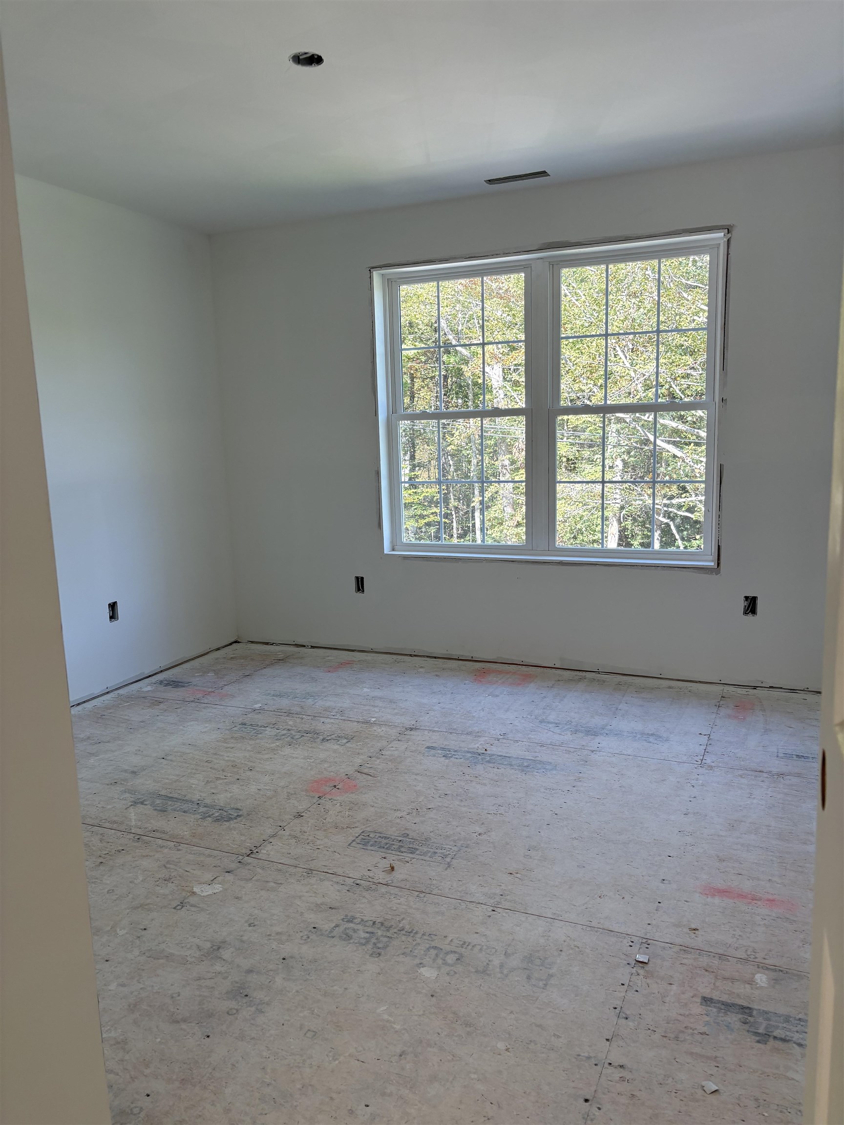 392 Fremont Road Chester, NH 03036 - Photo 17 of 24