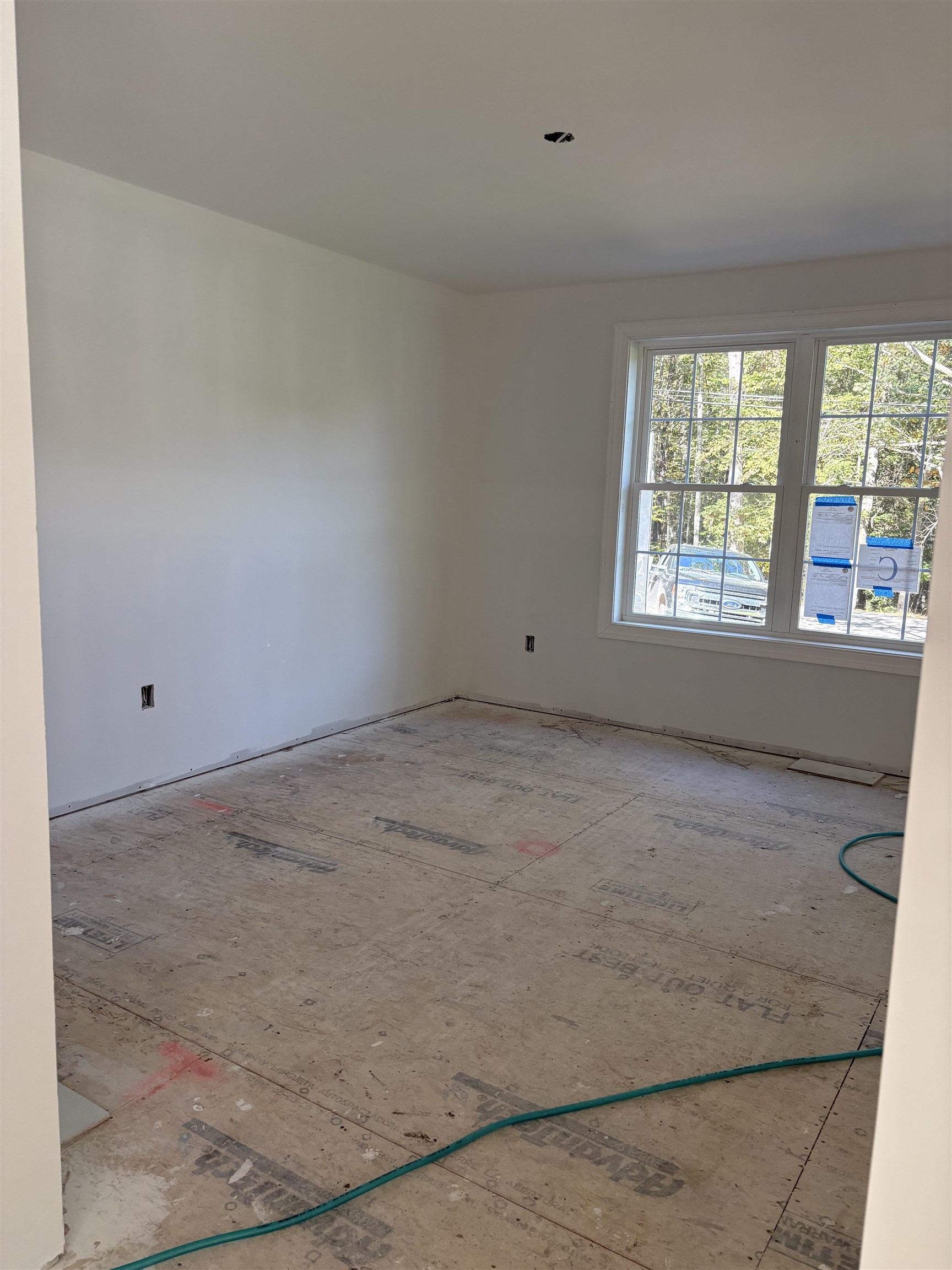 392 Fremont Road Chester, NH 03036 - Photo 8 of 24