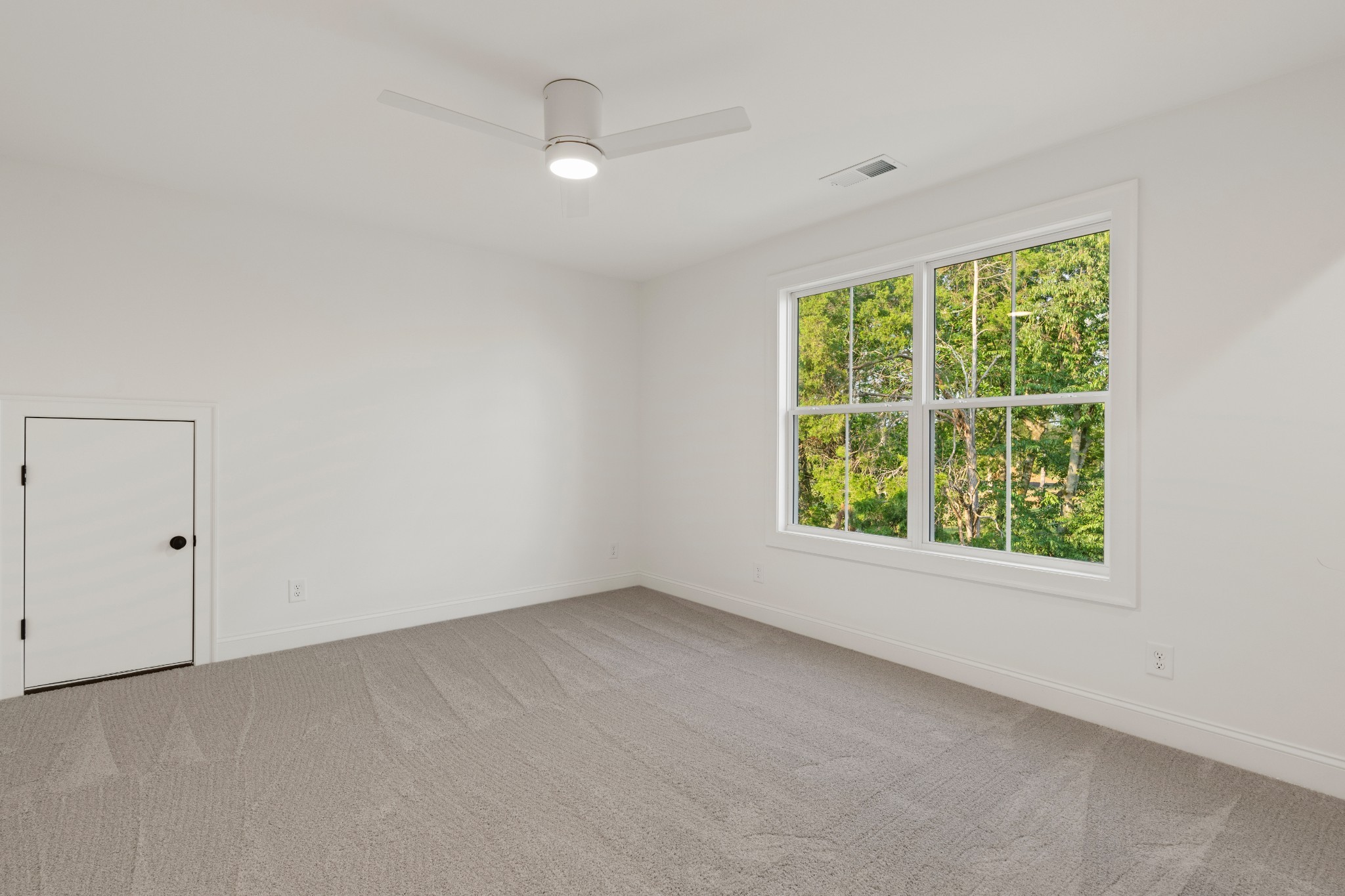 1107 Collin Drive Lebanon, TN 37087 - Photo 46 of 56 an empty room with a window