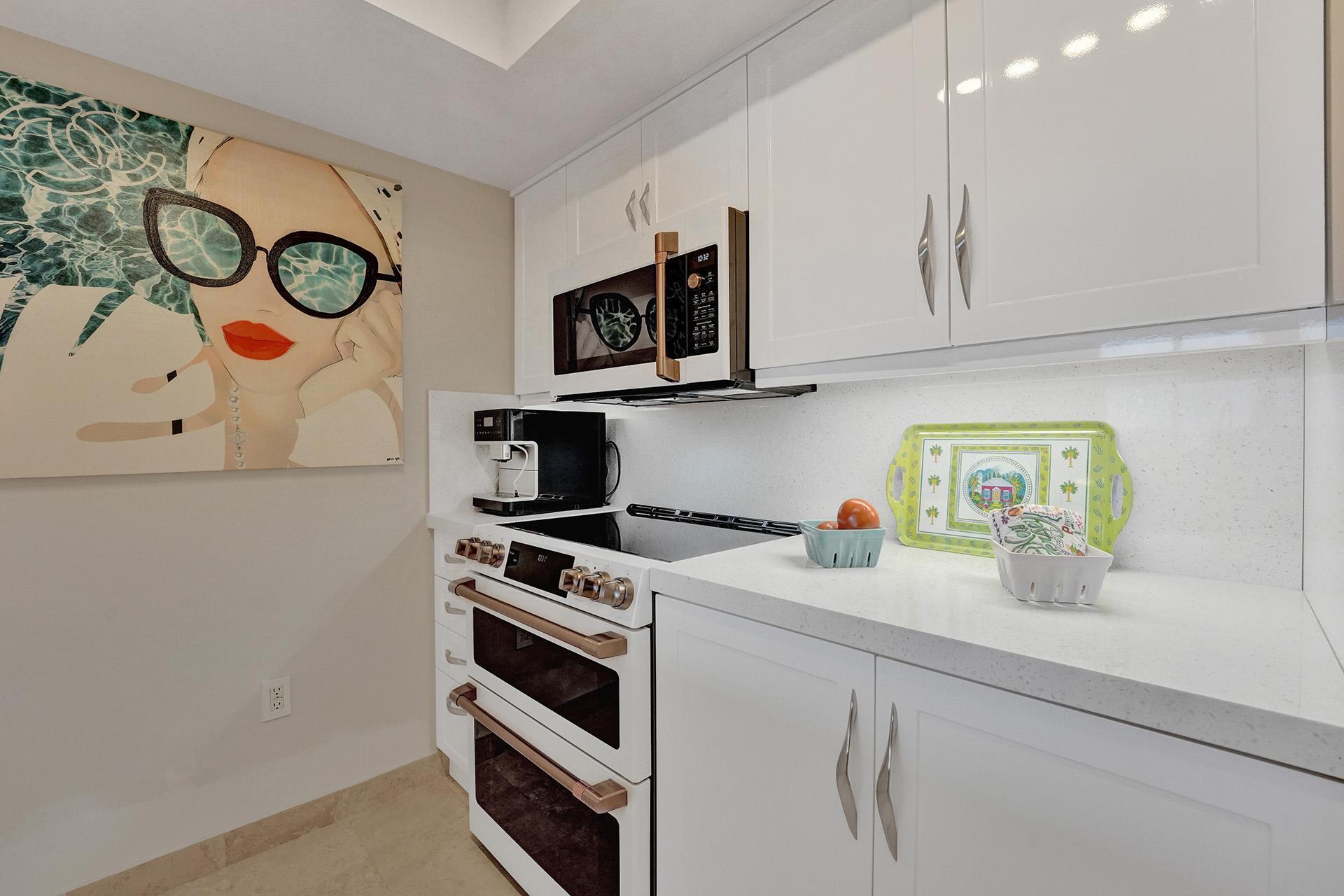 99 Southeast Mizner Boulevard, Unit 805 Boca Raton, FL 33432 - Photo 10 of 47 Palmetto Place Apt 805-PR-12