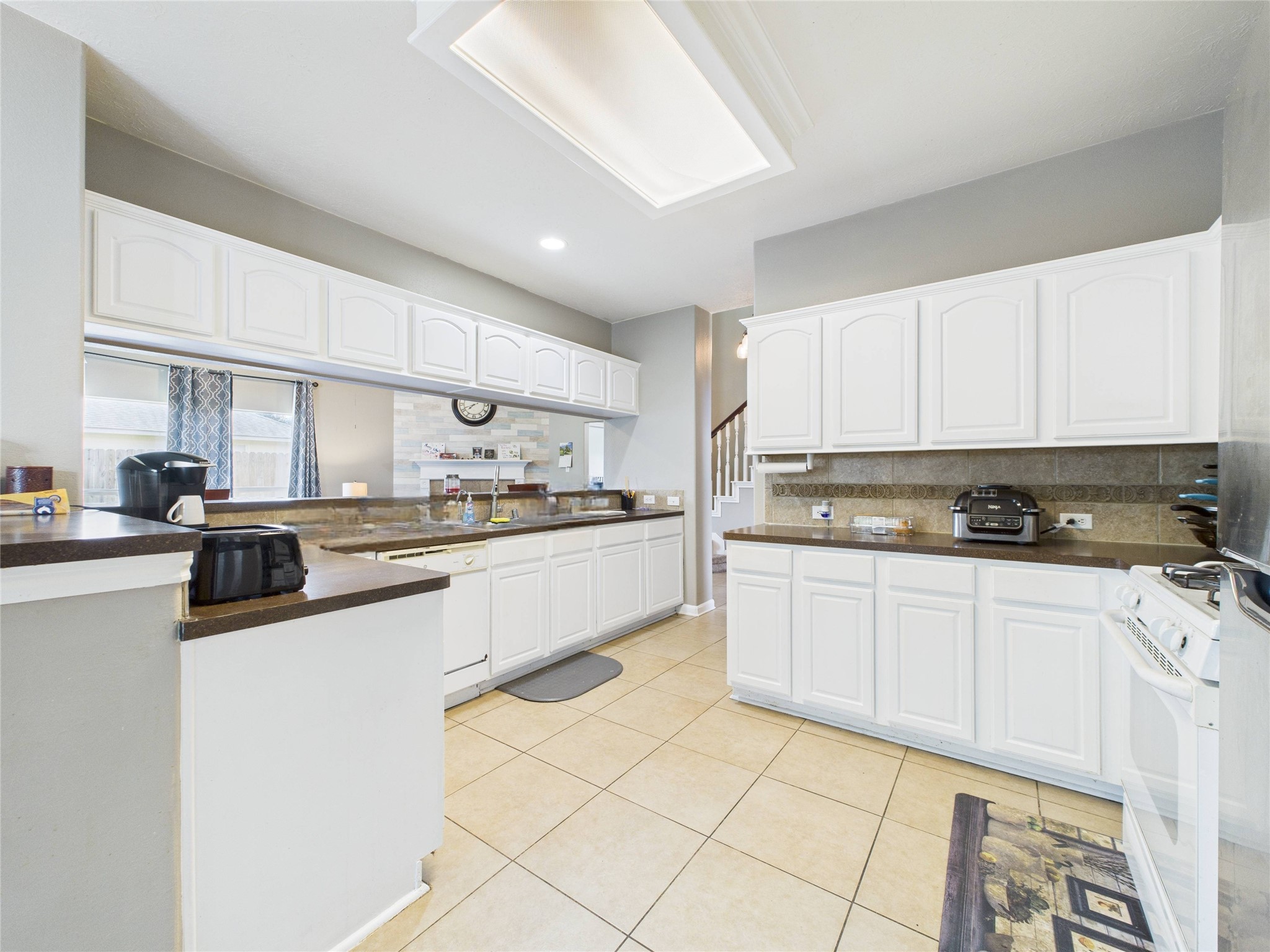 1484 Allison Street Alvin, TX 77511 - Photo 15 of 37