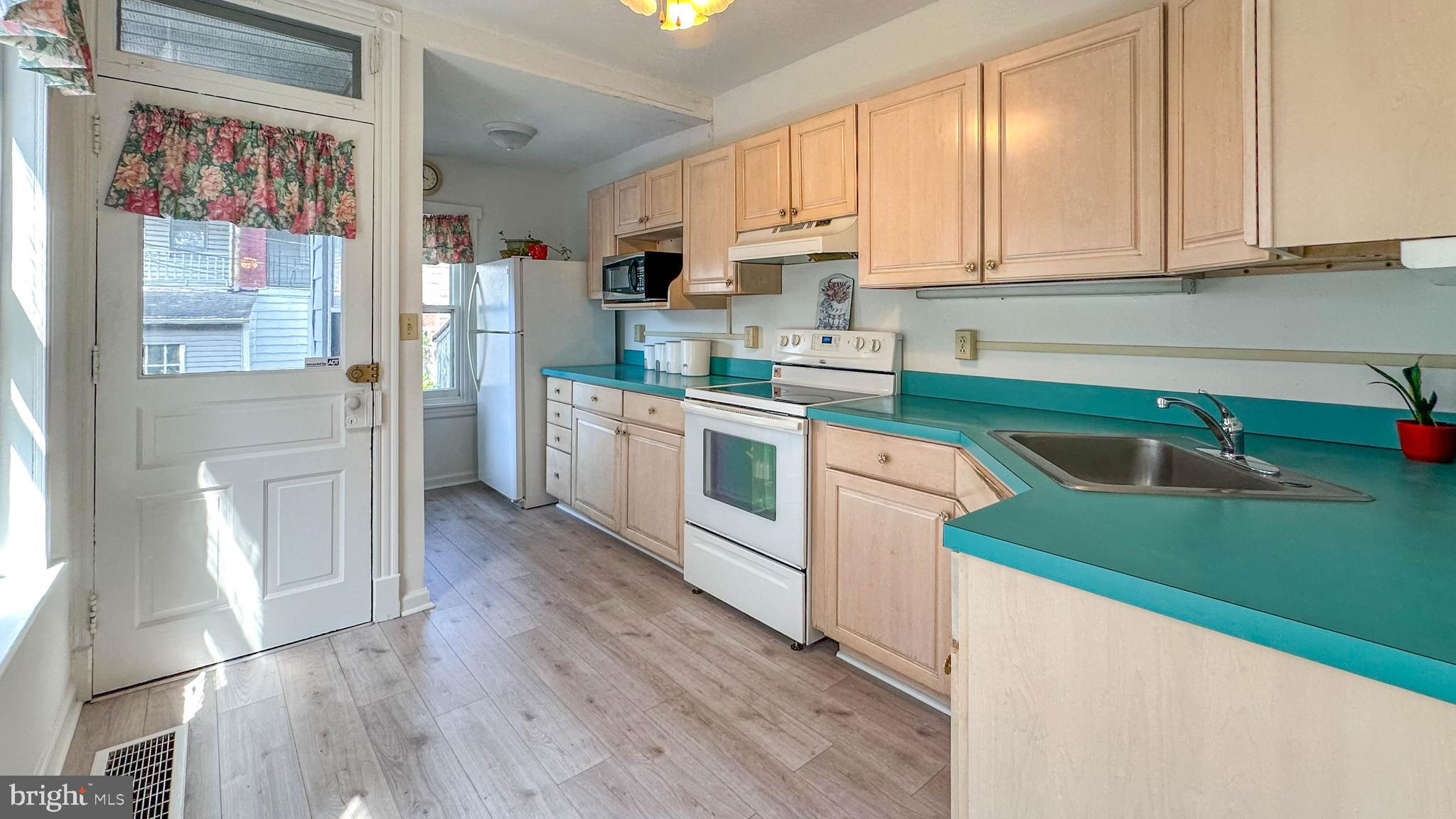 314 South 17th Street Reading, PA 19602 - Photo 12 of 31