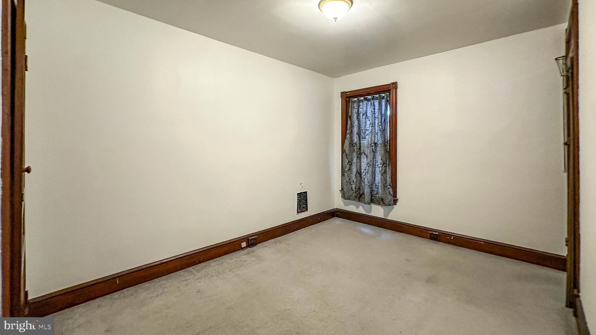 314 South 17th Street Reading, PA 19602 - Photo 18 of 31