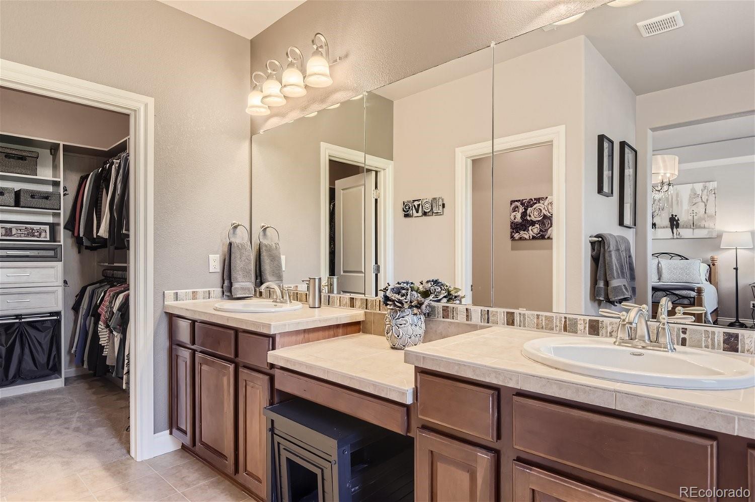10132 RidgeGate Circle Lone Tree, CO 80124 - Photo 17 of 28 Gallery Image 17