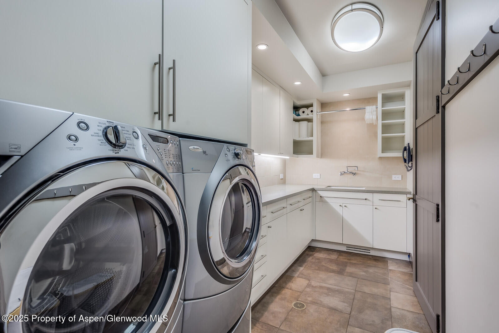 511-563 Edgewood Lane Snowmass Village, CO 81615 - Photo 30 of 97 94_511563_Edgewood_Lane071_mls