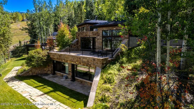 $300,000 | 511-563 Edgewood Lane, Snowmass Village, CO 81615