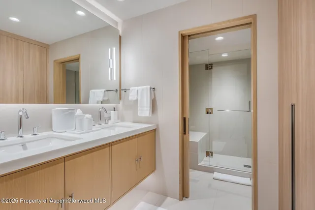 $300,000 | 511-563 Edgewood Lane, Snowmass Village, CO 81615