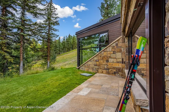 $300,000 | 511-563 Edgewood Lane, Snowmass Village, CO 81615