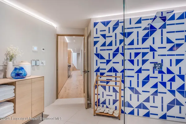 $300,000 | 511-563 Edgewood Lane, Snowmass Village, CO 81615