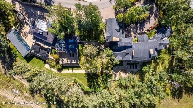 $300,000 | 511-563 Edgewood Lane, Snowmass Village, CO 81615