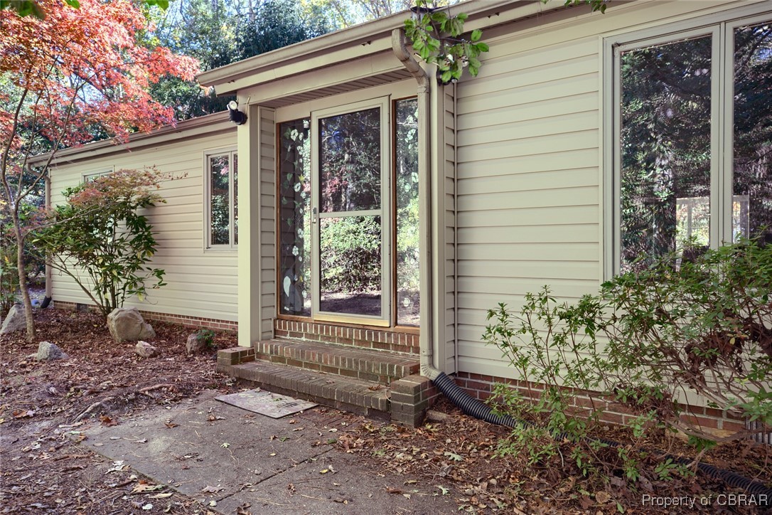 8711 Indian Road Gloucester, VA 23061 - Photo 3 of 23 Gallery Image 3