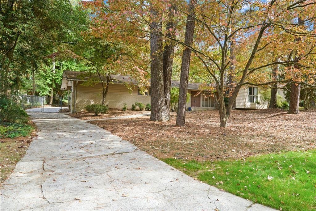 705 Edgewater Trail Sandy Springs, GA 30328 - Photo 35 of 36