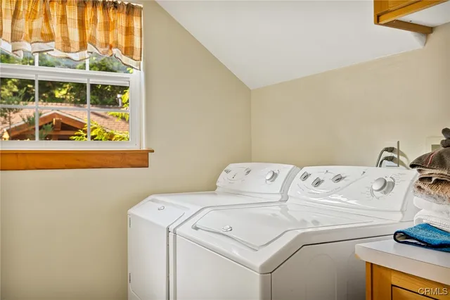 $1,045,000 | 28637 Shenandoah Drive, Lake Arrowhead, CA 92352