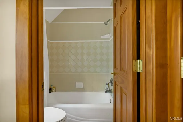 $1,045,000 | 28637 Shenandoah Drive, Lake Arrowhead, CA 92352