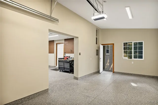 $1,045,000 | 28637 Shenandoah Drive, Lake Arrowhead, CA 92352