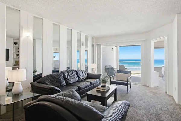 $1,299,900 | 3755 Ocean Front Walk, Unit 15, San Diego, CA 92109