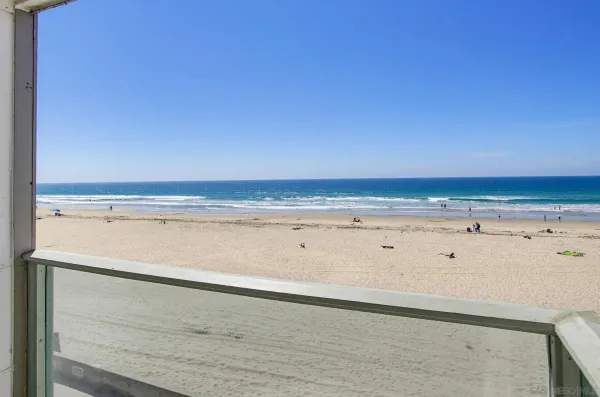 $1,299,900 | 3755 Ocean Front Walk, Unit 15, San Diego, CA 92109