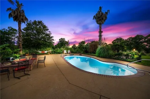 $635,000 | 49 Ashton Road, Boyce, LA 71409