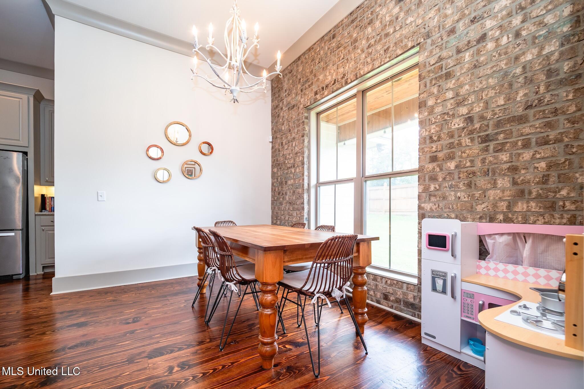 204 Grace Drive Flowood, MS 39232 - Photo 7 of 37 P6160007