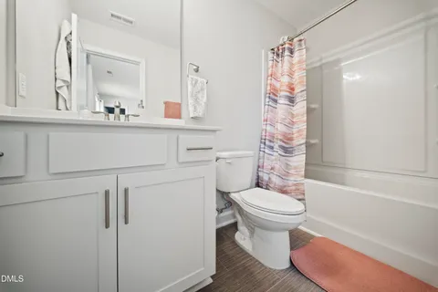 $525,000 | 433 Reinsman Court, Mebane, NC 27302