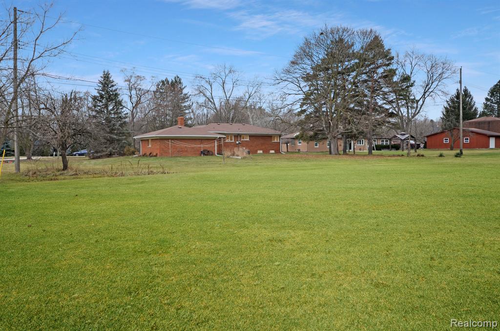 3223 Hickory Lawn Road Rochester Hills, MI 48307 - Photo 26 of 32