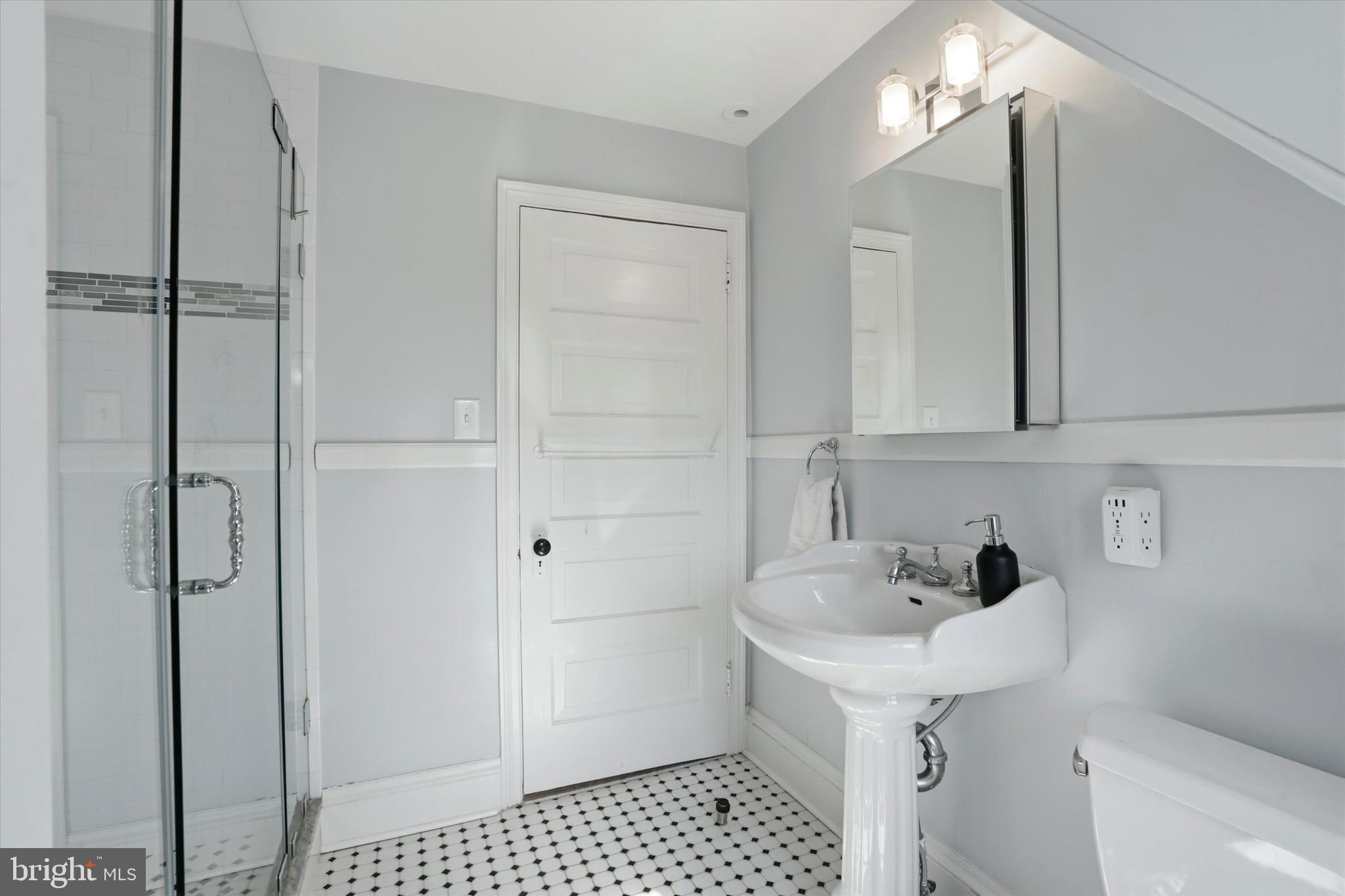 313 Berkeley Road Merion Station, PA 19066 - Photo 30 of 53 Full bath 3rd floor