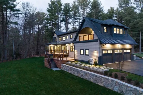 $6,195,000 | 5 Walnut Road, Weston, MA 02493