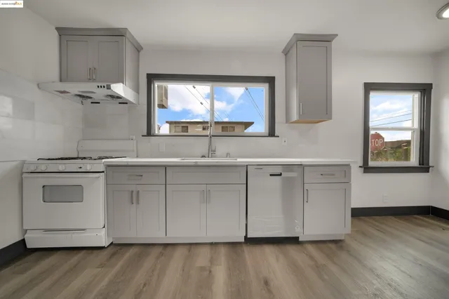 $499,500 | 1604 57th Avenue, Oakland, CA 94621