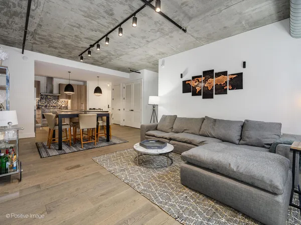 $4,800 | 111 South Peoria Street, Unit 508, Chicago, IL 60607