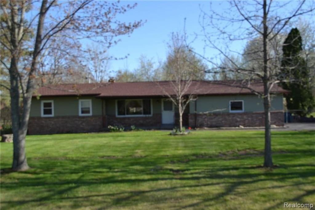 7233 Calkins Road Flint, MI 48532 - Photo 1 of 53