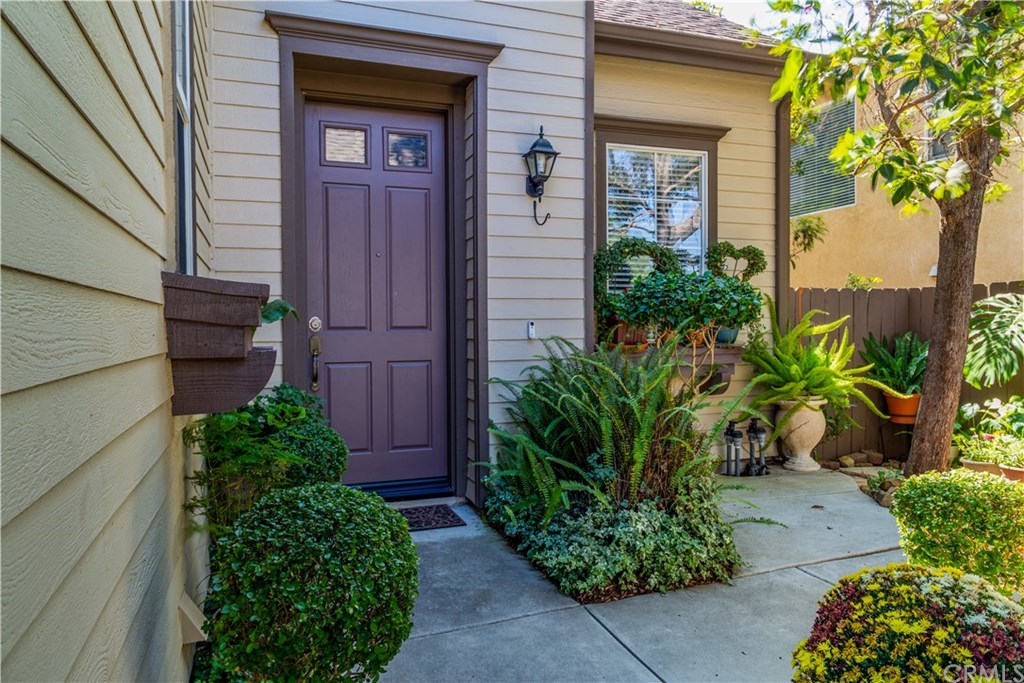 611 Poets Square Fallbrook, CA 92028 - Photo 7 of 36