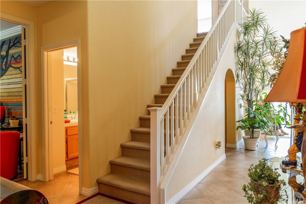 611 Poets Square Fallbrook, CA 92028 - Photo 8 of 36