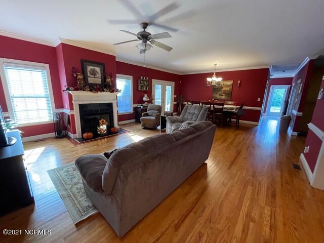 7897 Boy Scout Road Bailey, NC 27807 - Photo 4 of 40 LIVING ROOM