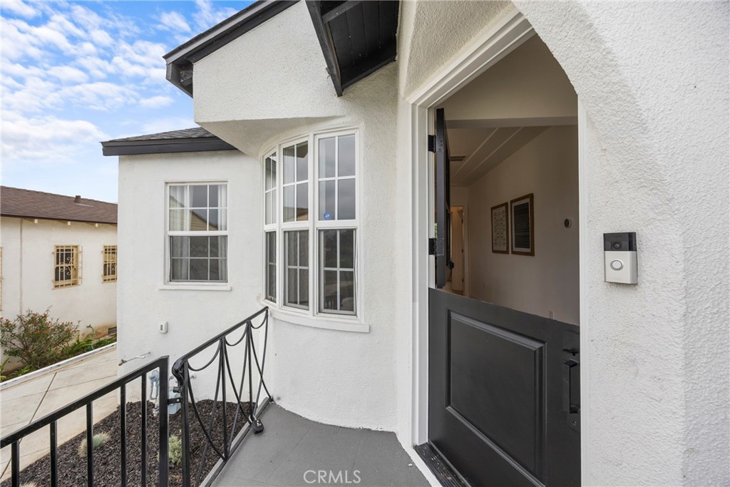 4254 West 58th Place Los Angeles, CA 90043 - Photo 4 of 53