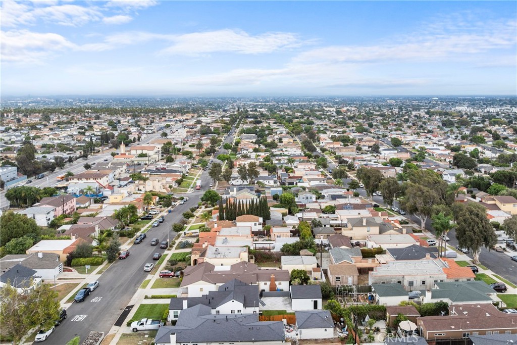 4254 West 58th Place Los Angeles, CA 90043 - Photo 44 of 53 an aerial view of a city with lots of residential buildings