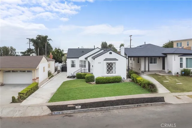 $1,158,000 | 4254 West 58th Place, Los Angeles, CA 90043