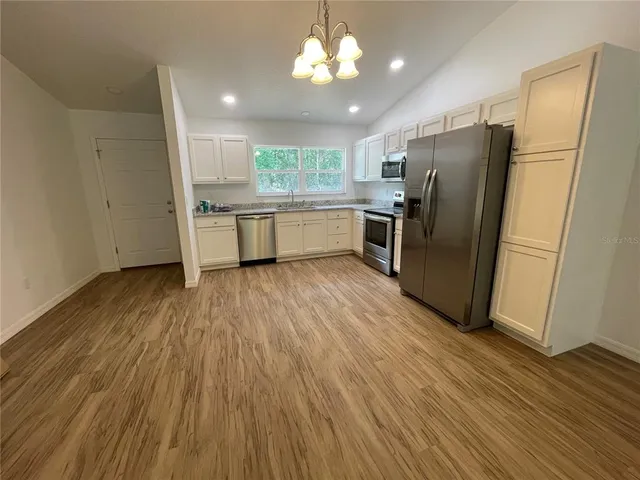 $1,700 | 8829 East Marvin Street, Floral City, FL 34436