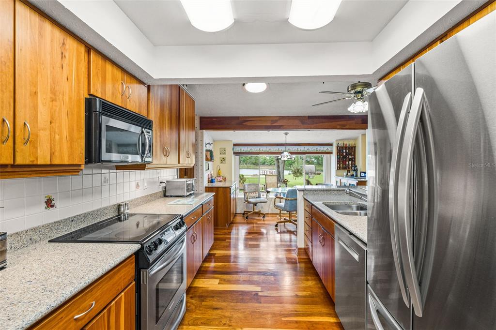 4252 Alpine Road Land O' Lakes, FL 34639 - Photo 15 of 64