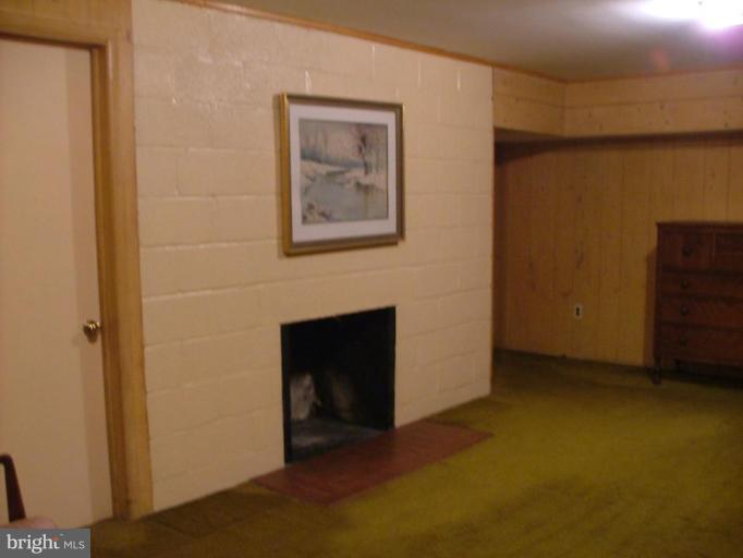 514 Piccadilly Road Towson, MD 21204 - Photo 13 of 14 Family Room