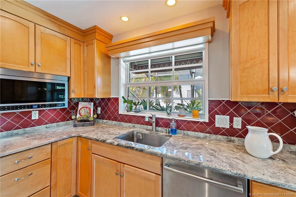 655 Southwest Salerno Road Stuart, FL 34997 - Photo 27 of 84