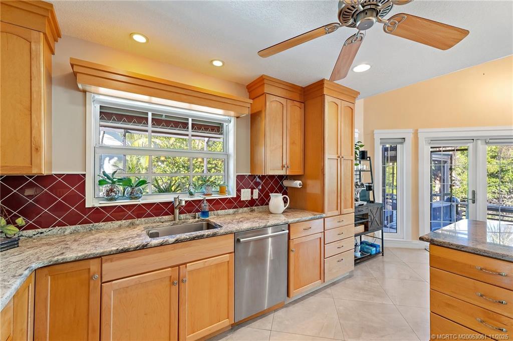 655 Southwest Salerno Road Stuart, FL 34997 - Photo 28 of 84