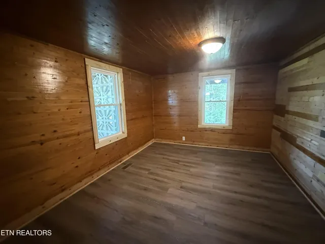 $199,900 | 1089 Bicknell Road, Clarkrange, TN 38553