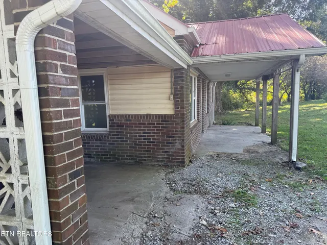 $199,900 | 1089 Bicknell Road, Clarkrange, TN 38553